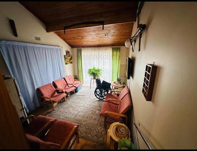 3 BEDROOM HOUSE FOR SALE IN PRIMROSE
